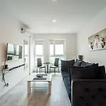 Cozy Penthousestudio Cityview W12 Bucarest