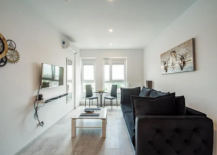 Cozy Penthousestudio Cityview W12 Bucarest