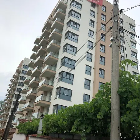 Cozy Penthousestudio Cityview W12 דירה בוקרשט