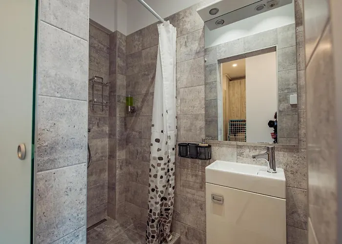 Cozy Penthousestudio Cityview W12 * Bucharest