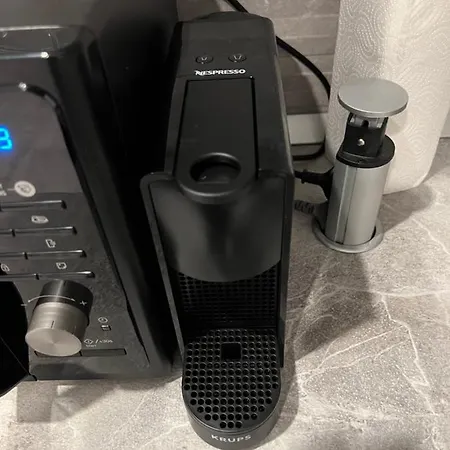 Cozy Penthousestudio Cityview W12 * Bucharest